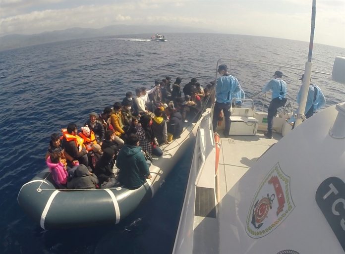 نجات ۱۲۳ مهاجر غیرقانونی از دریای اژه